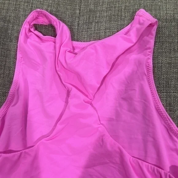 Skims Fits everybody high neck bra - Picture 3 of 6